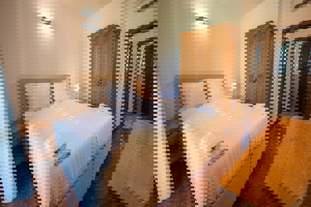 SAN LOVREC HERAKI - VILLA RUSTICA IN VENDITA