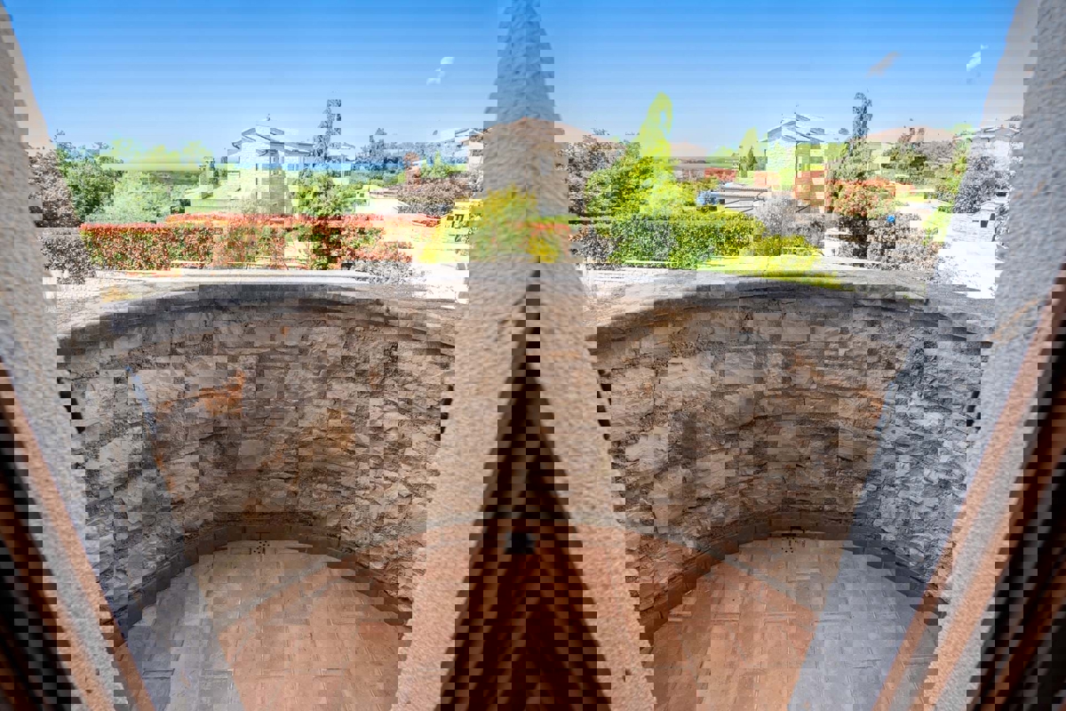 SAN LOVREC HERAKI - VILLA RUSTICA IN VENDITA