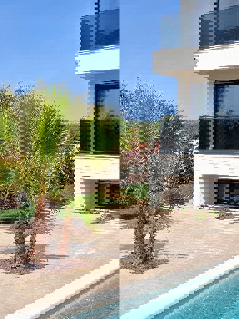 PARENZO - STUPENDA  VILLA MODERNA IN VENDITA