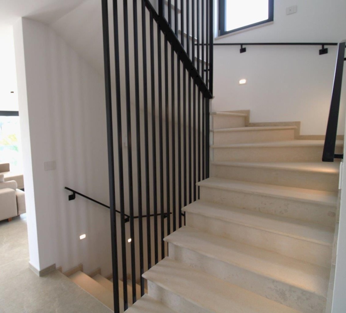 PARENZO - STUPENDA  VILLA MODERNA IN VENDITA