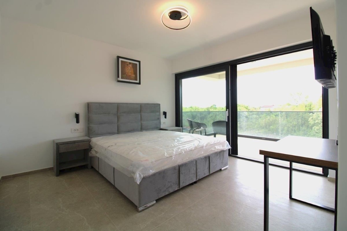 PARENZO - STUPENDA  VILLA MODERNA IN VENDITA