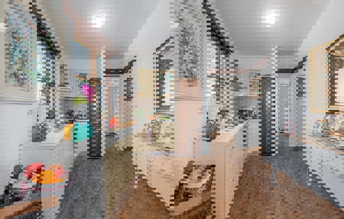  PARENZO 16 km - VILLA RUSTICA IN VENDITA CON PISCINA