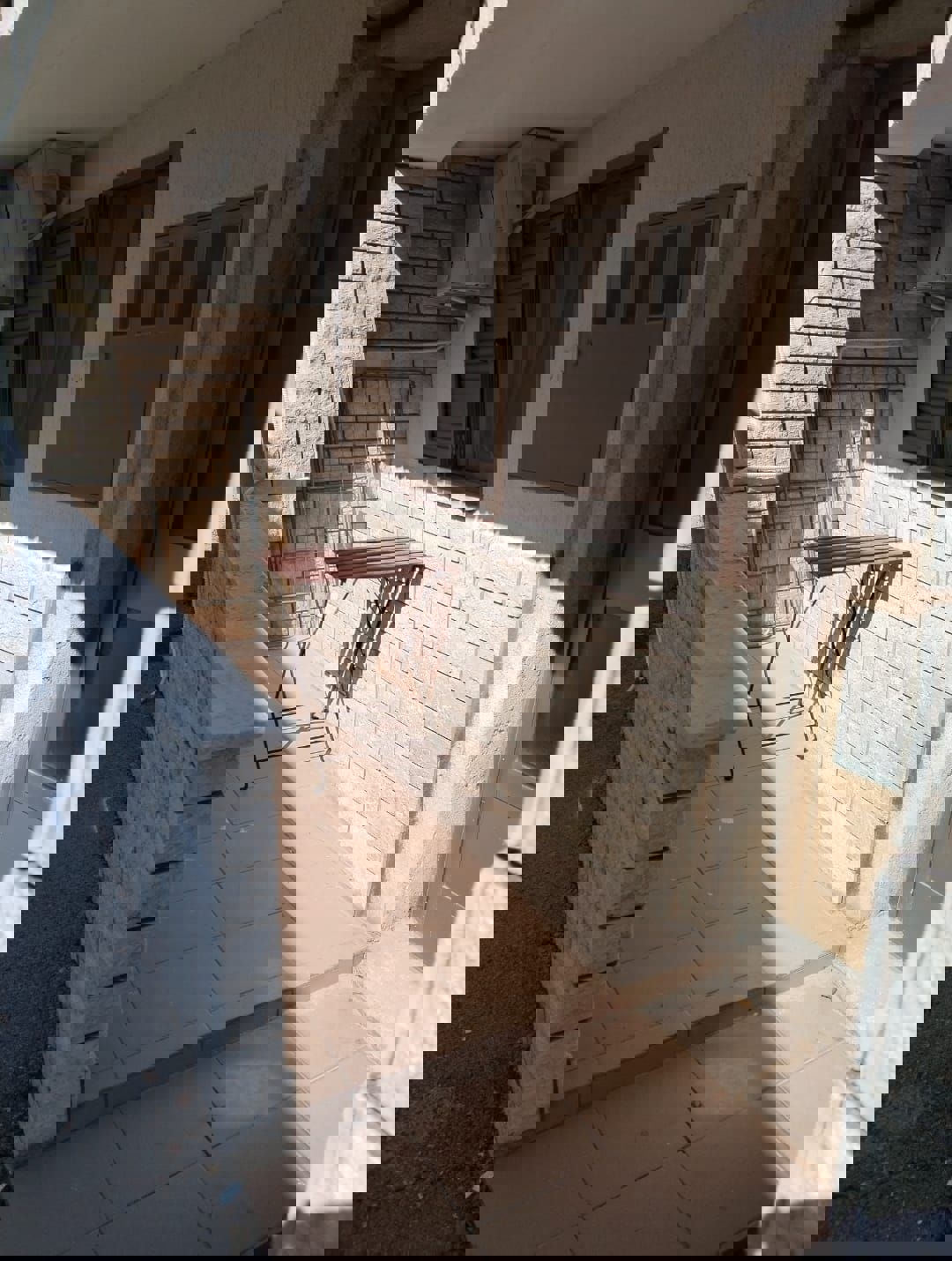 DINTORNI DI PARENZO - CASA IN PIETRA CON 2 APPARTAMENTI IN VENDITA