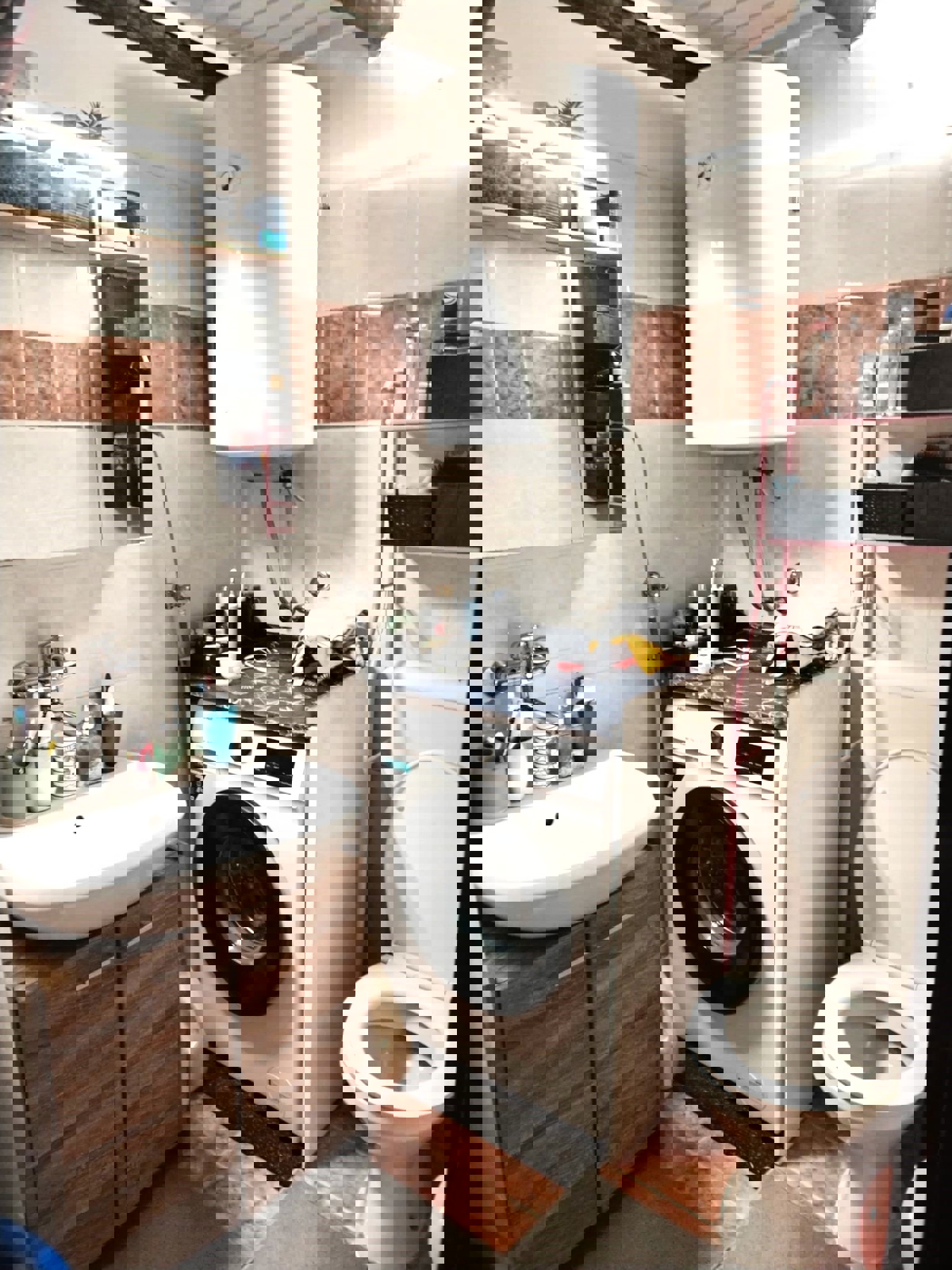 DINTORNI DI PARENZO - CASA IN PIETRA CON 2 APPARTAMENTI IN VENDITA