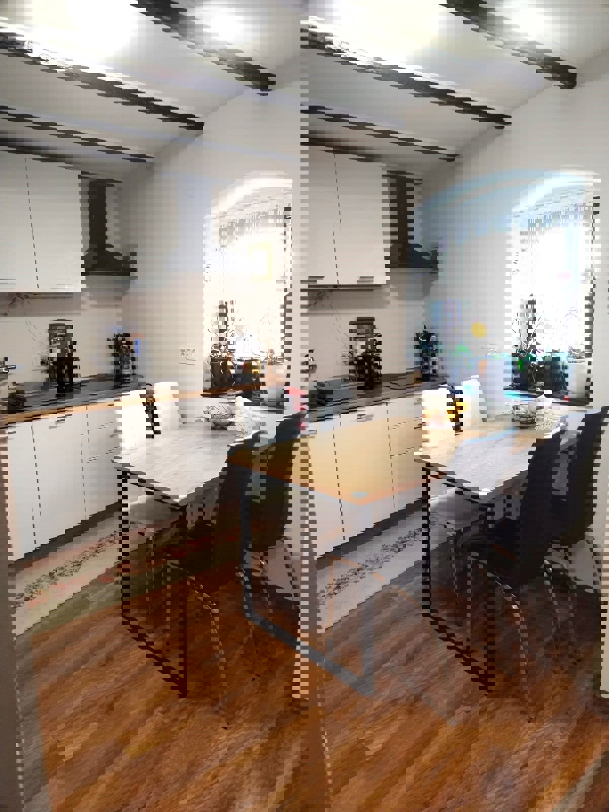 DINTORNI DI PARENZO - CASA IN PIETRA CON 2 APPARTAMENTI IN VENDITA