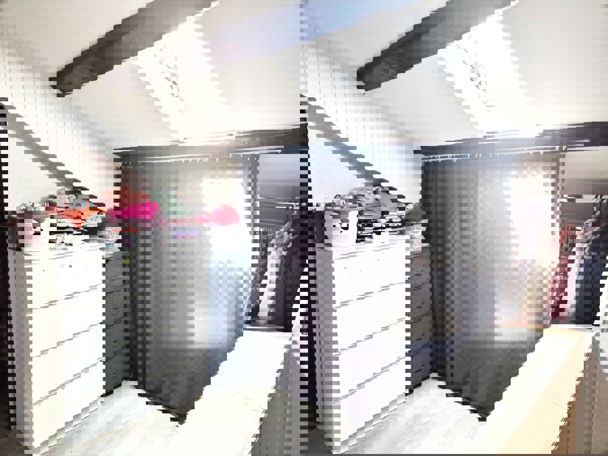 DINTORNI DI PARENZO - CASA IN PIETRA CON 2 APPARTAMENTI IN VENDITA