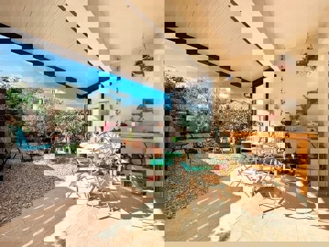 TAR-APPARTAMENTO PIANO TERRA CON GIARDINO IN VENDITA