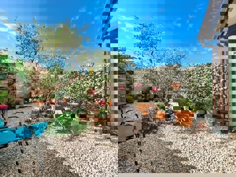 TAR-APPARTAMENTO PIANO TERRA CON GIARDINO IN VENDITA