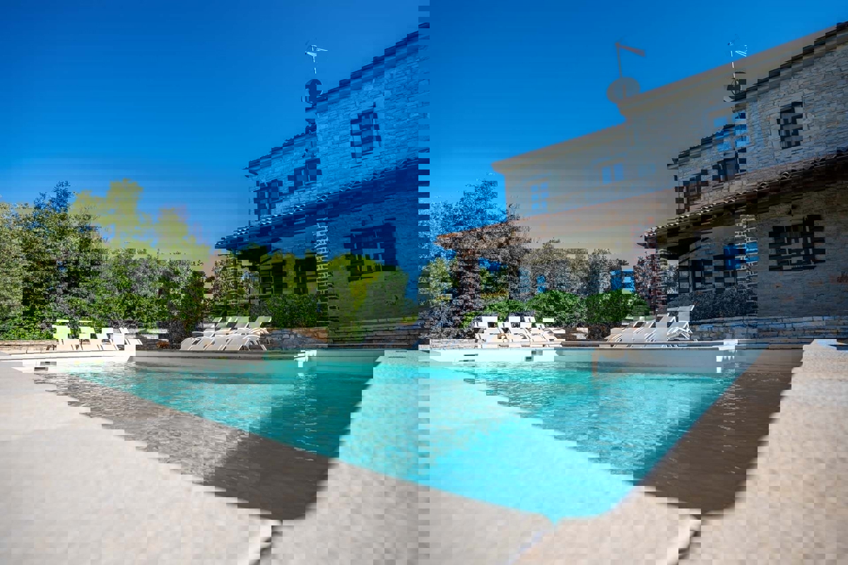 ESCLUSIVA-VILLA RUSTICA IN VENDITA-SVETI LOVREC-HERAKI