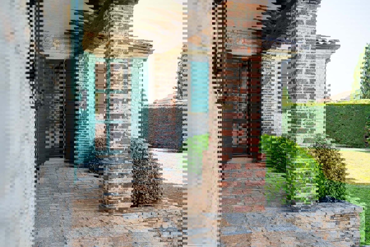 ESCLUSIVA-VILLA RUSTICA IN VENDITA-SVETI LOVREC-HERAKI