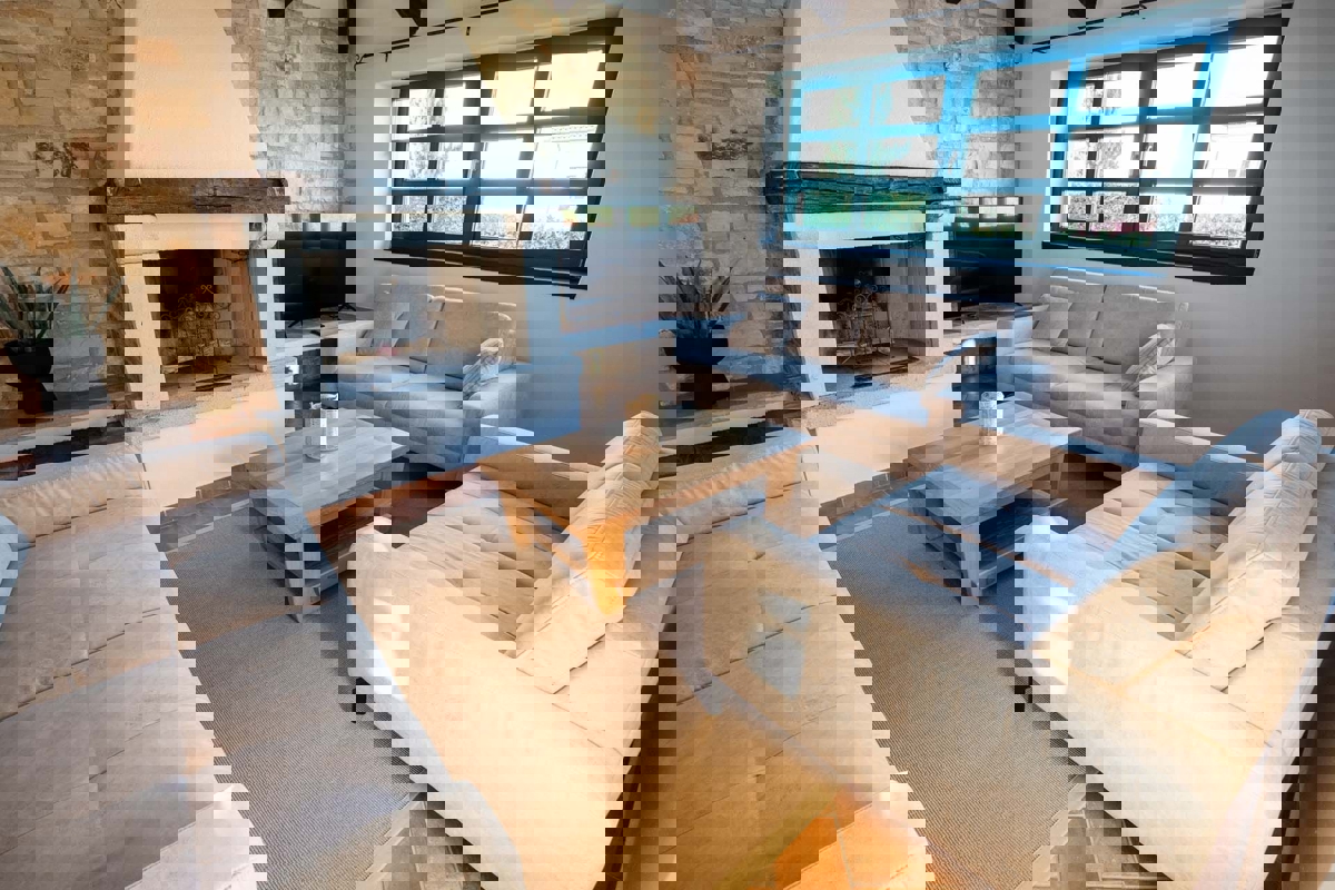 ESCLUSIVA-VILLA RUSTICA IN VENDITA-SVETI LOVREC-HERAKI