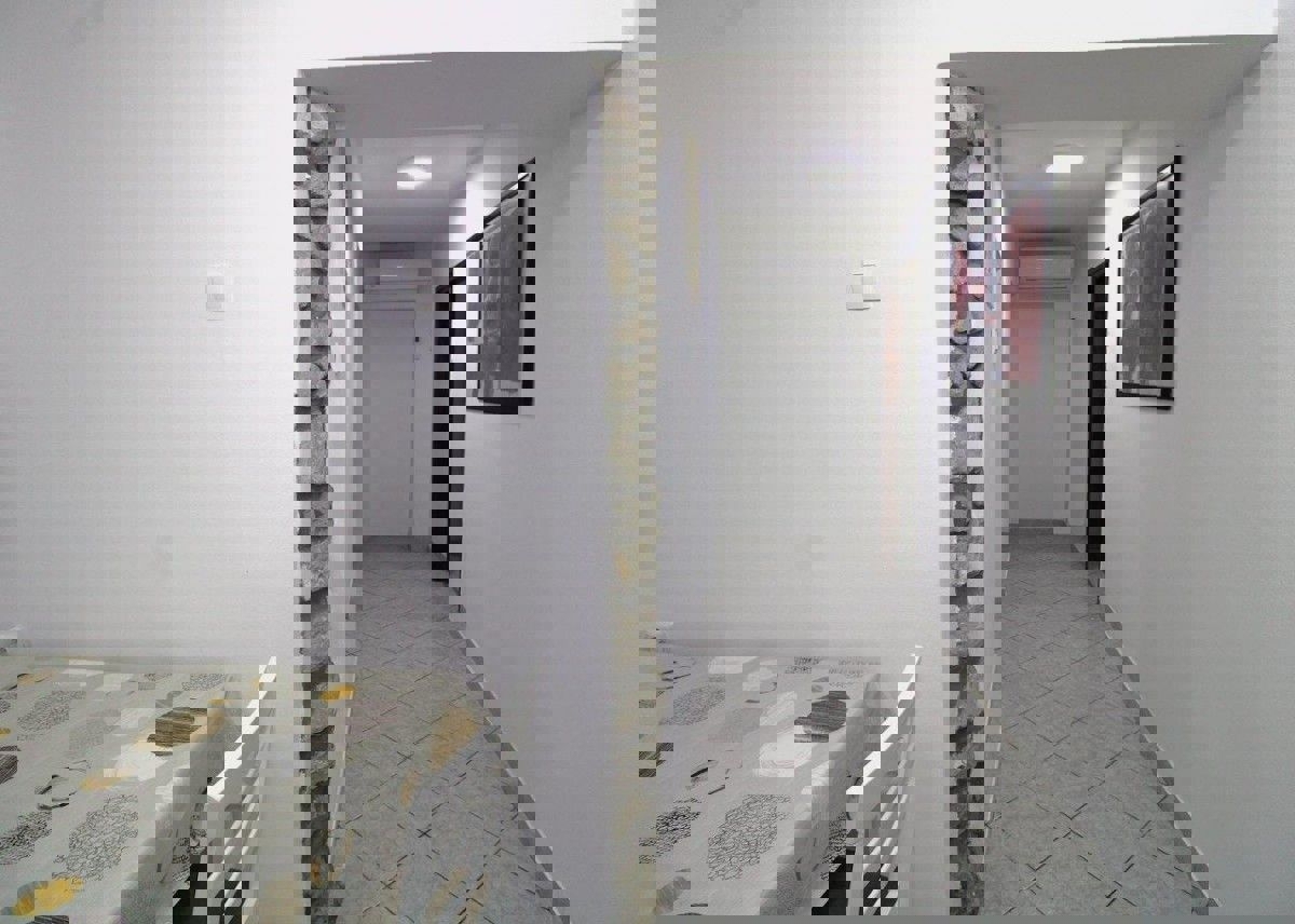 PARENZO - OCCASIONE - DUE APPARTAMENTI IN UNO