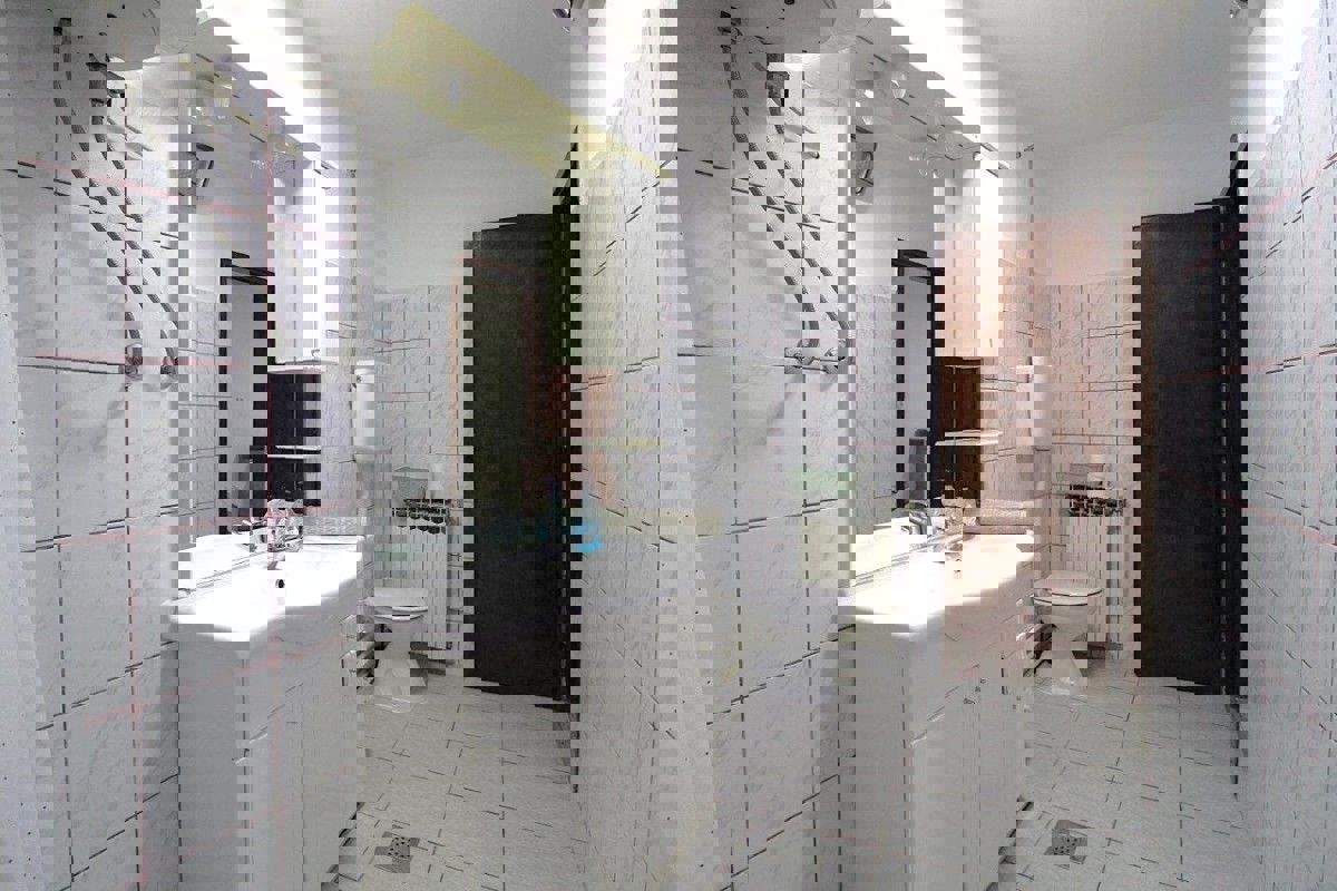 PARENZO - OCCASIONE - DUE APPARTAMENTI IN UNO