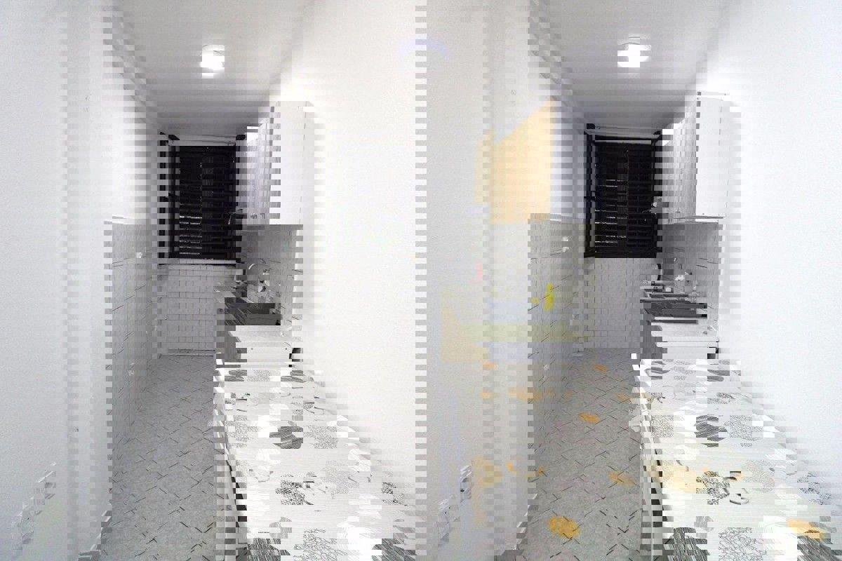 PARENZO - OCCASIONE - DUE APPARTAMENTI IN UNO