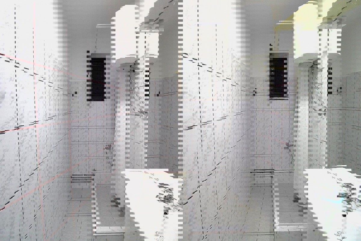 PARENZO - OCCASIONE - DUE APPARTAMENTI IN UNO