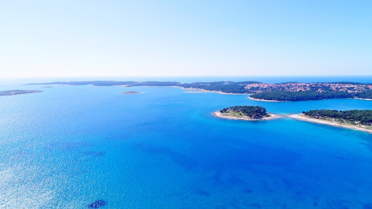 Medulin, terreno in prima fila dal mare, Istria, Croazia