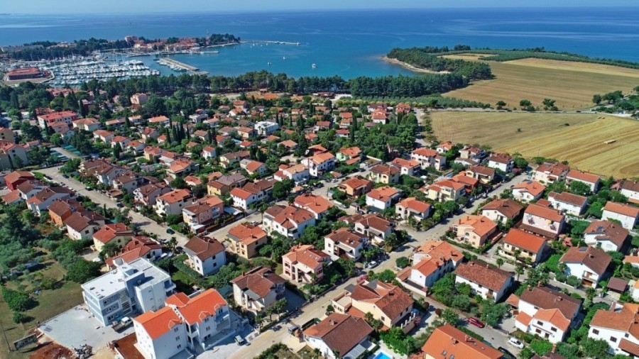 Attico con una terrazza sul tetto di 51.59 m2, Novigrad, Istria