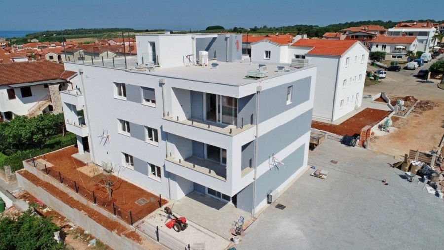 Attico con una terrazza sul tetto di 51.59 m2, Novigrad, Istria