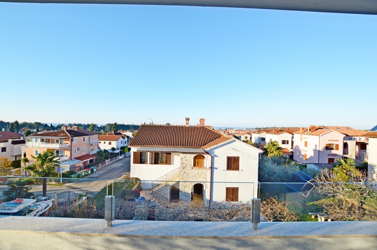 Attico con una terrazza sul tetto di 51.59 m2, Novigrad, Istria