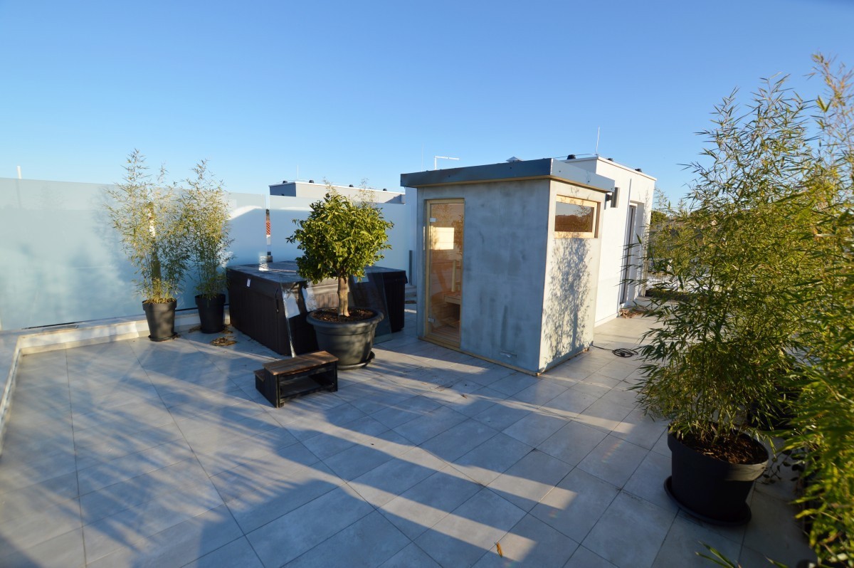 Attico con una terrazza sul tetto di 51.59 m2, Novigrad, Istria