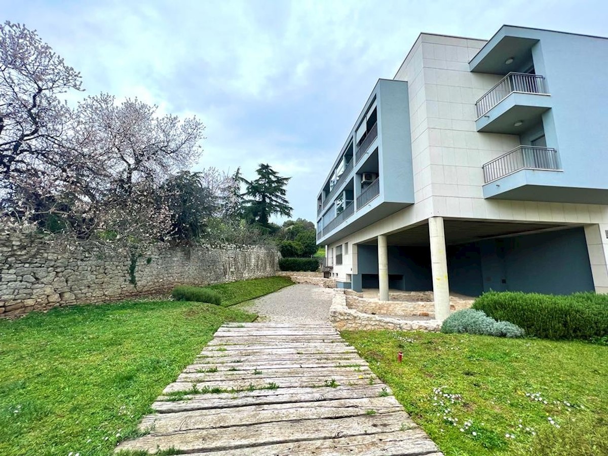 Bellissimo appartamento, situato in una posizione esclusiva vicino al porto turistico di Vrsar, Istria, Croazia