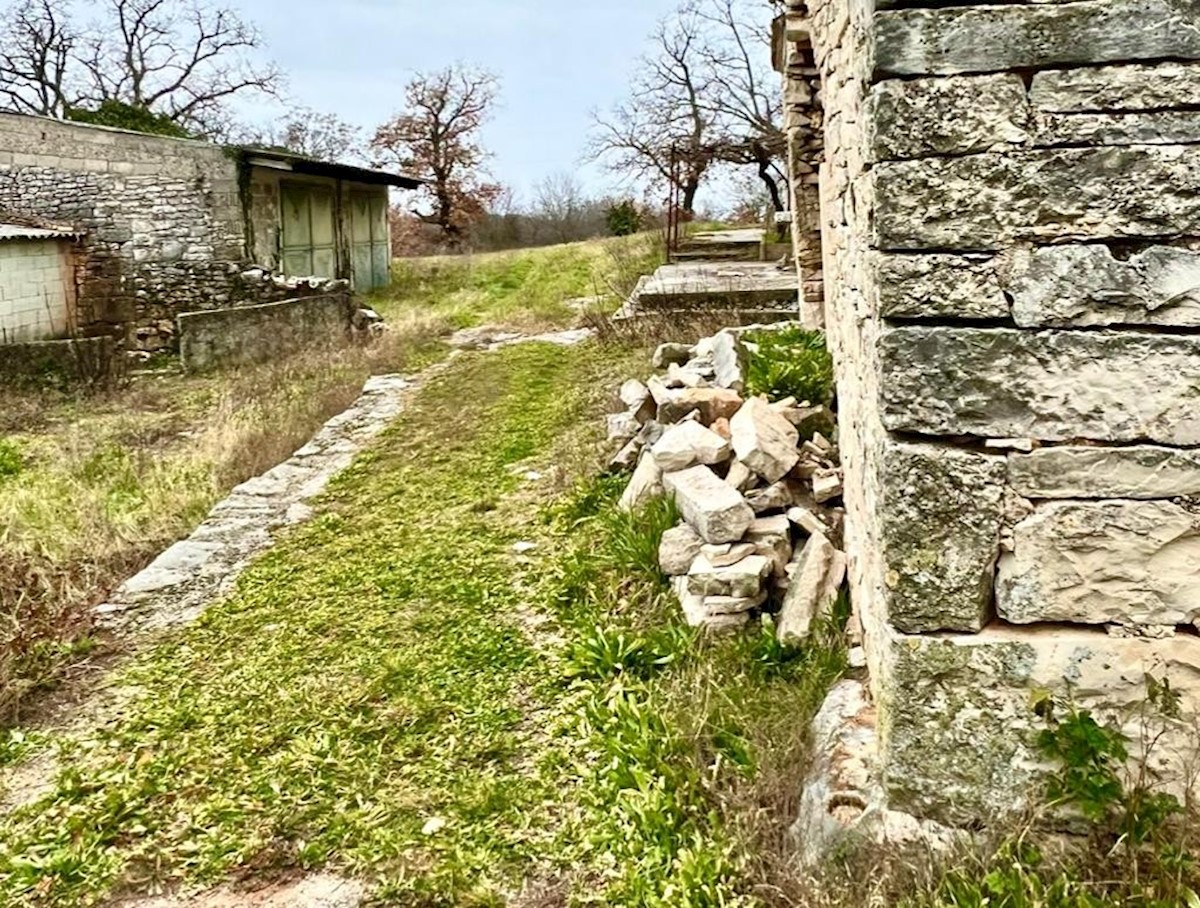 Acquista un rudere nel centro dell'Istria e crea il tuo paradiso, Ista, Croazia