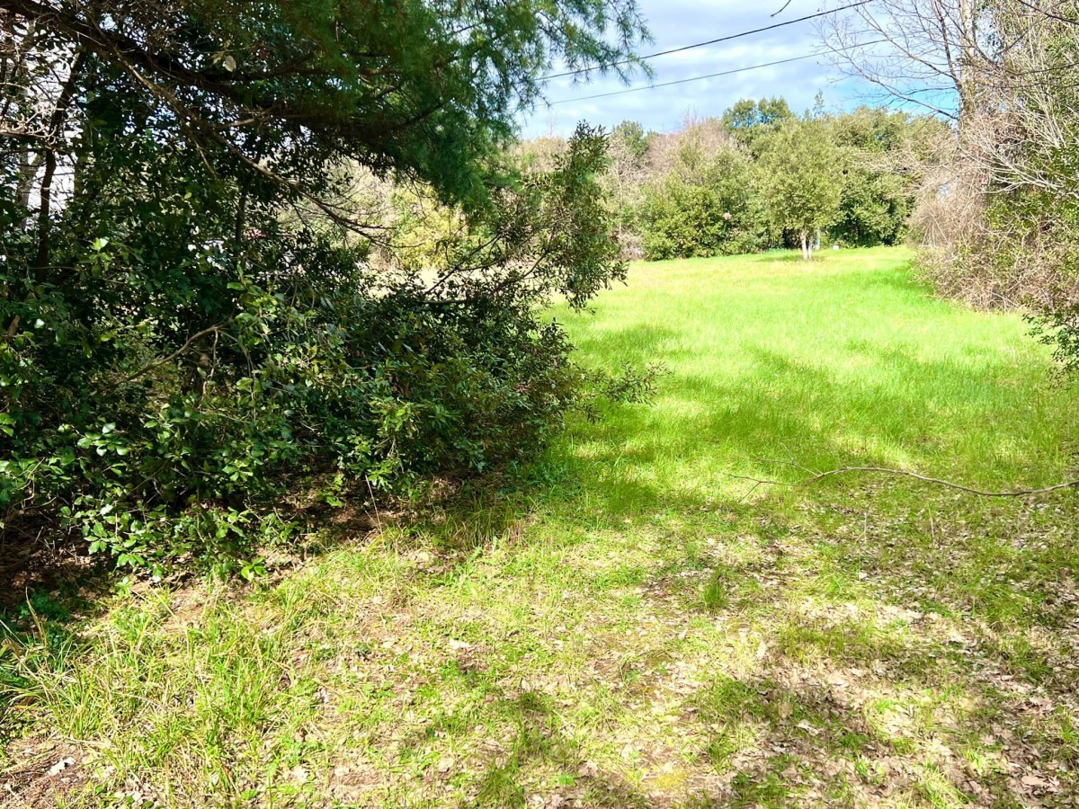 Terreno edificabile in una bella posizione a Pola, 1281 m2, Istria, Croazia