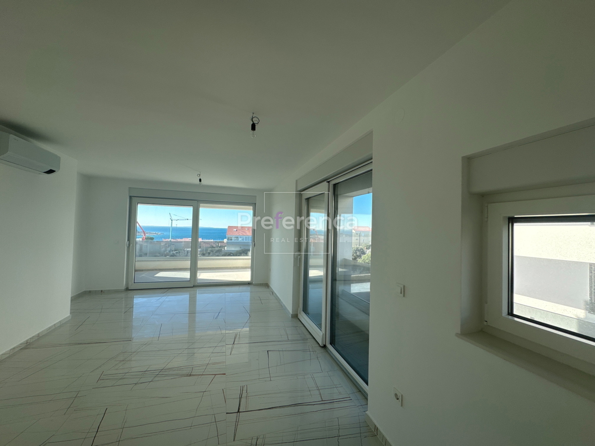 Novalja - appartamento con una camera da letto al primo piano