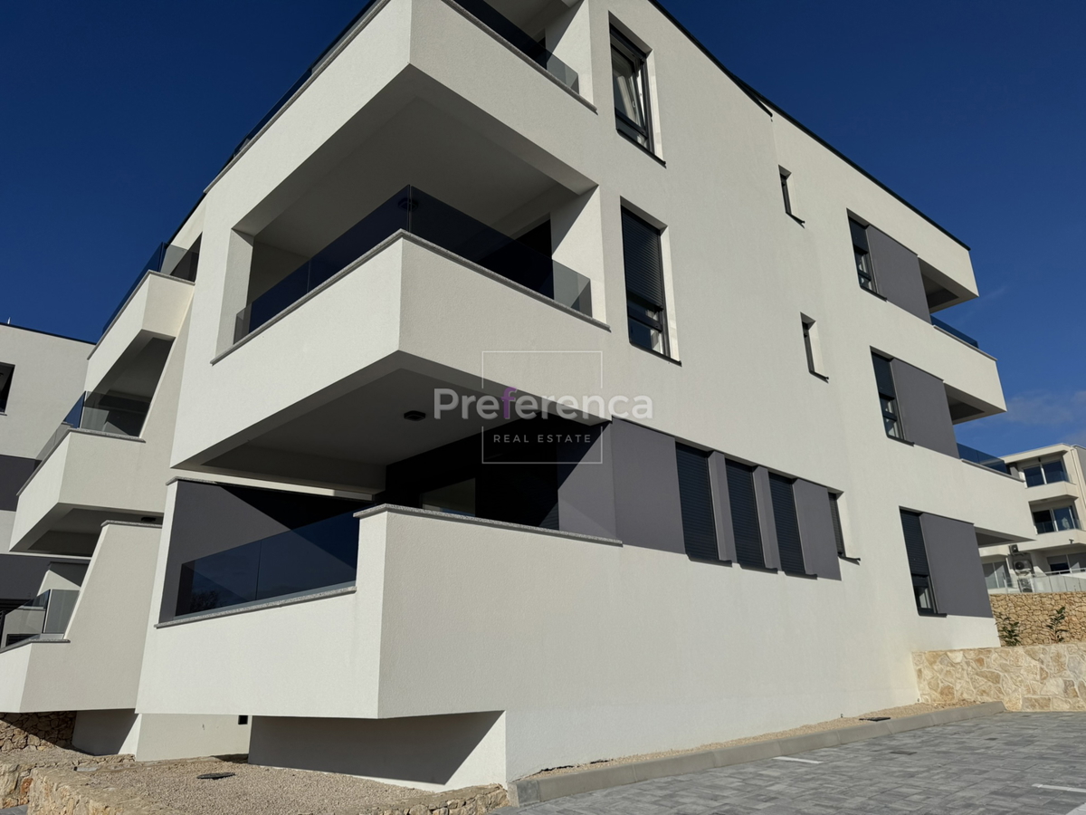 Novalja - appartamento con una camera da letto al primo piano