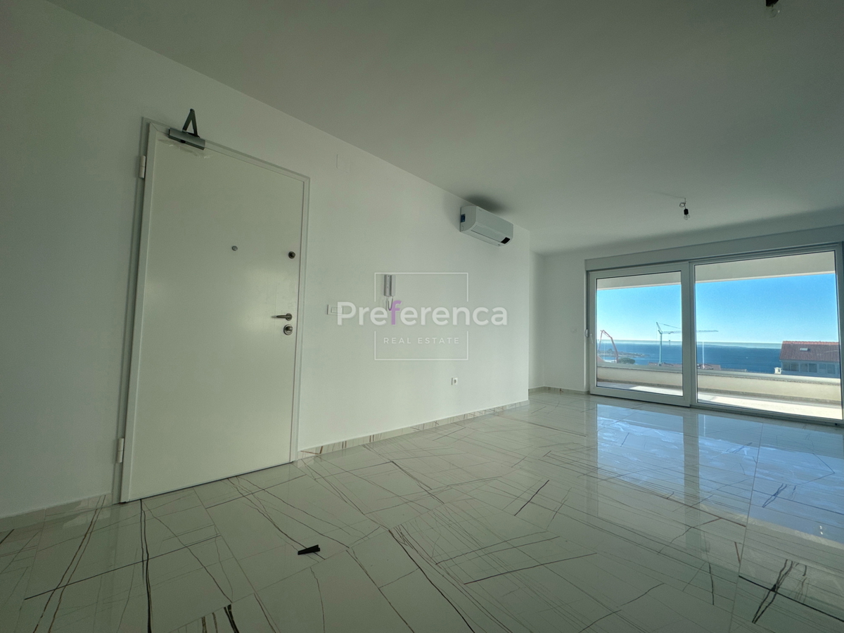 Novalja - appartamento con una camera da letto al primo piano