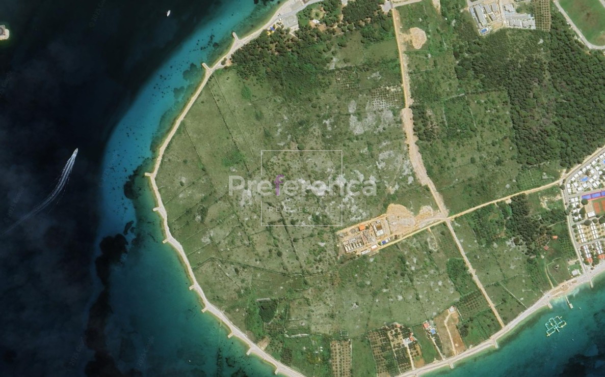 Novalja - terreno d'investimento