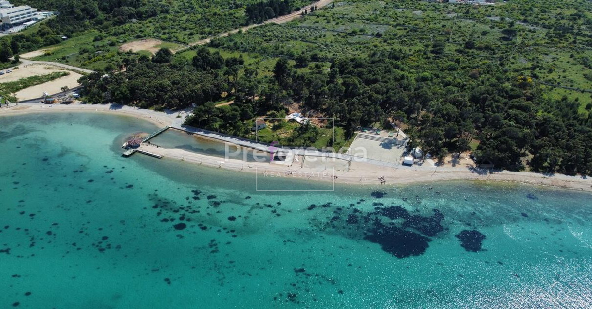 Novalja - terreno d'investimento