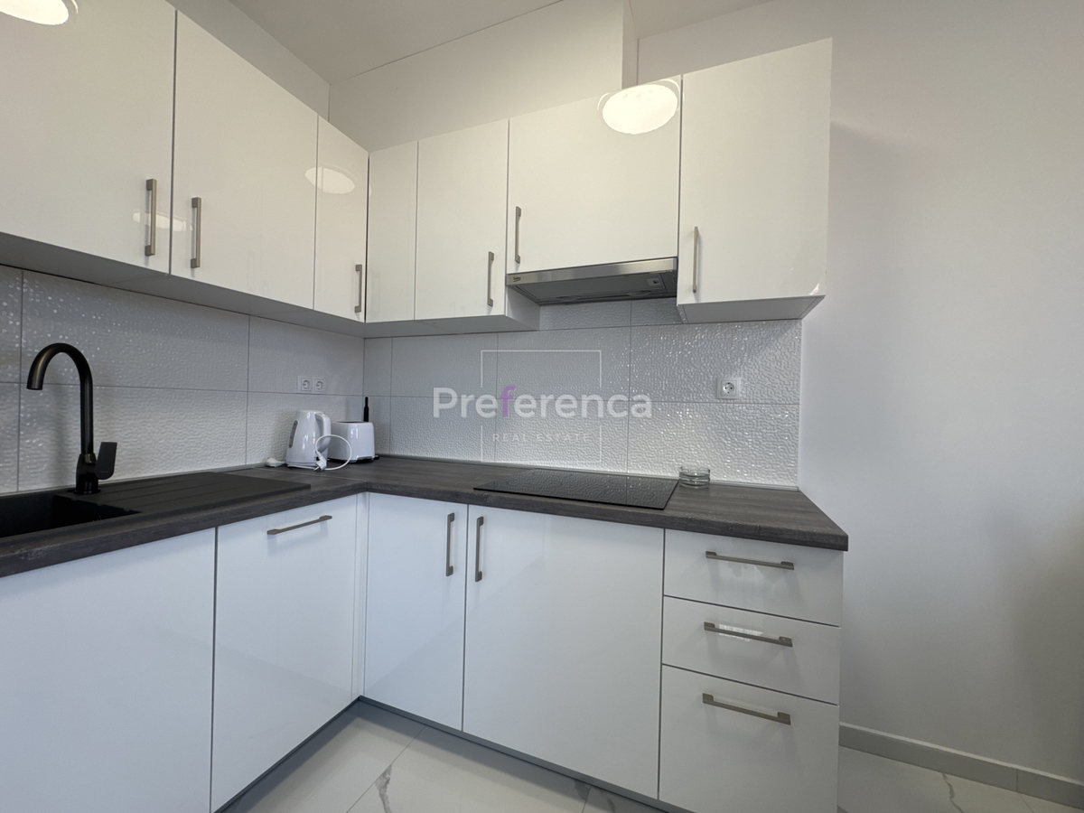 Novalja - appartamento bilocale al primo piano - edificio con piscina