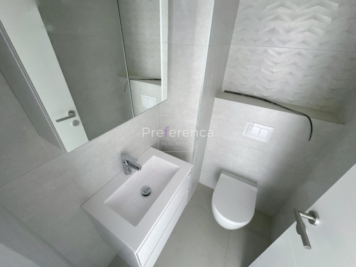 Novalja - appartamento trilocale al primo piano