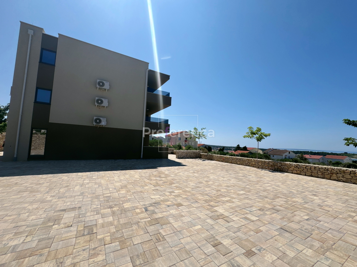 Novalja - appartamento trilocale al primo piano