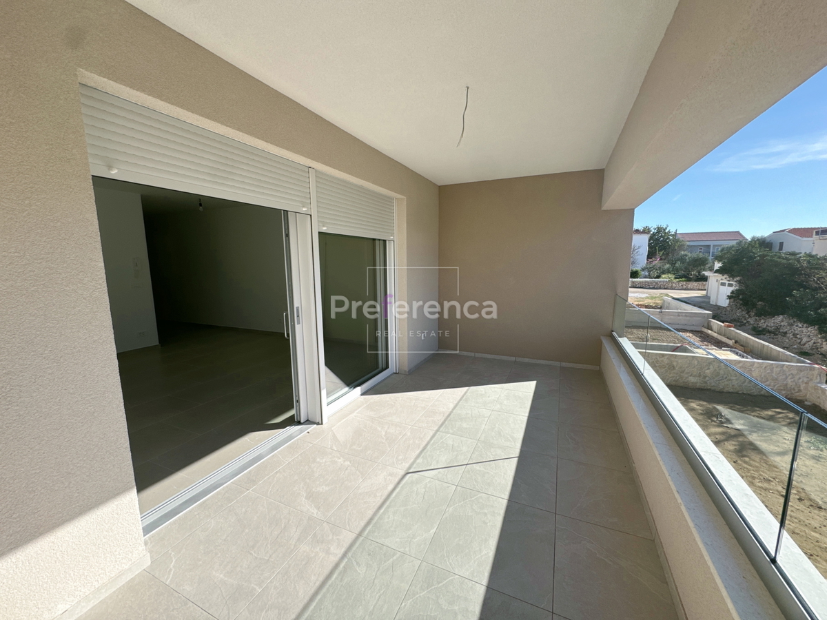 Povljana - appartamento bilocale al piano terra con giardino