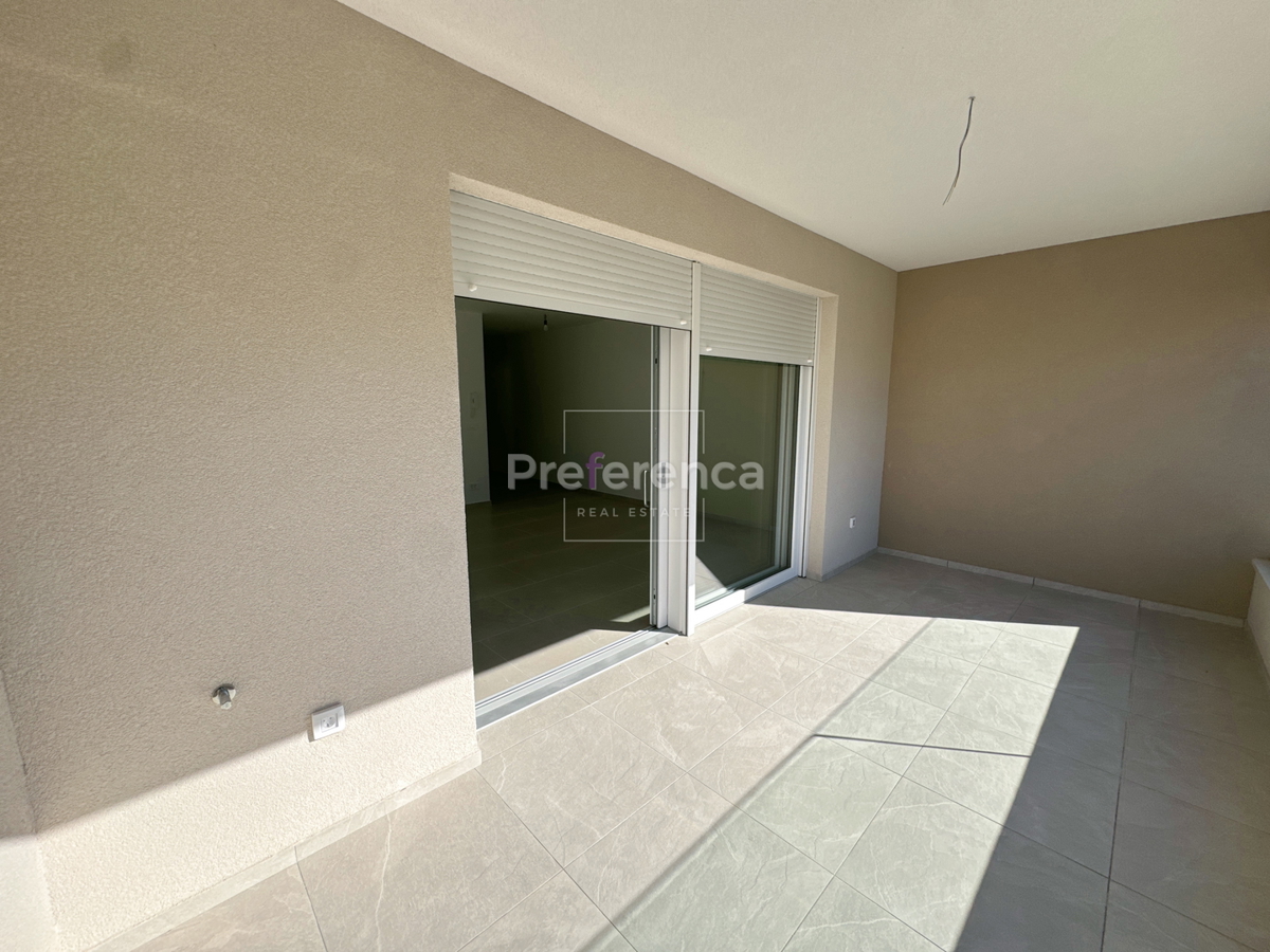 Povljana - appartamento bilocale al piano terra con giardino