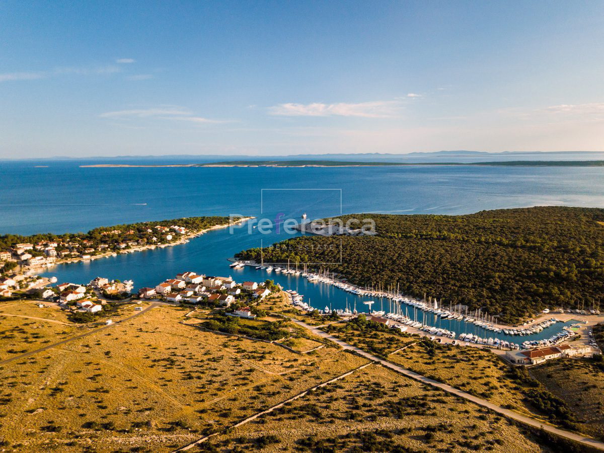 Šimuni - terreno edificabile vicino al mare