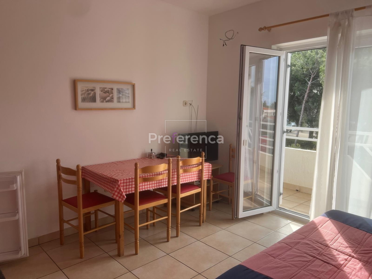 Novalja - casa con 4 appartamenti