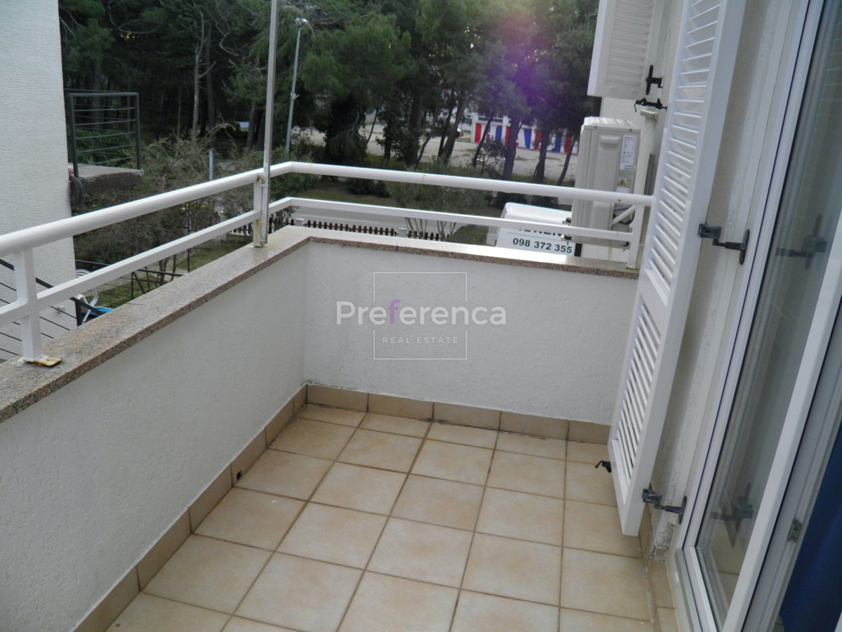 Novalja - casa con 4 appartamenti