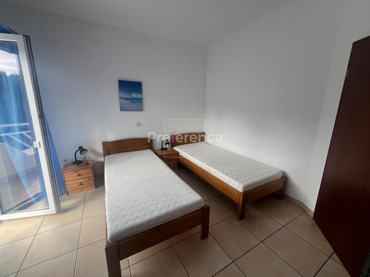 Novalja - casa con 4 appartamenti