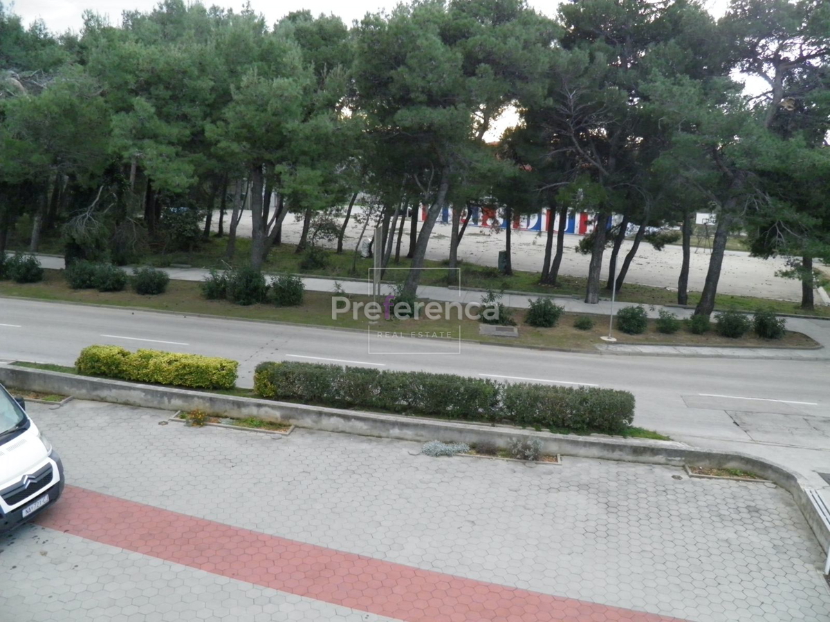 Novalja - casa con 4 appartamenti