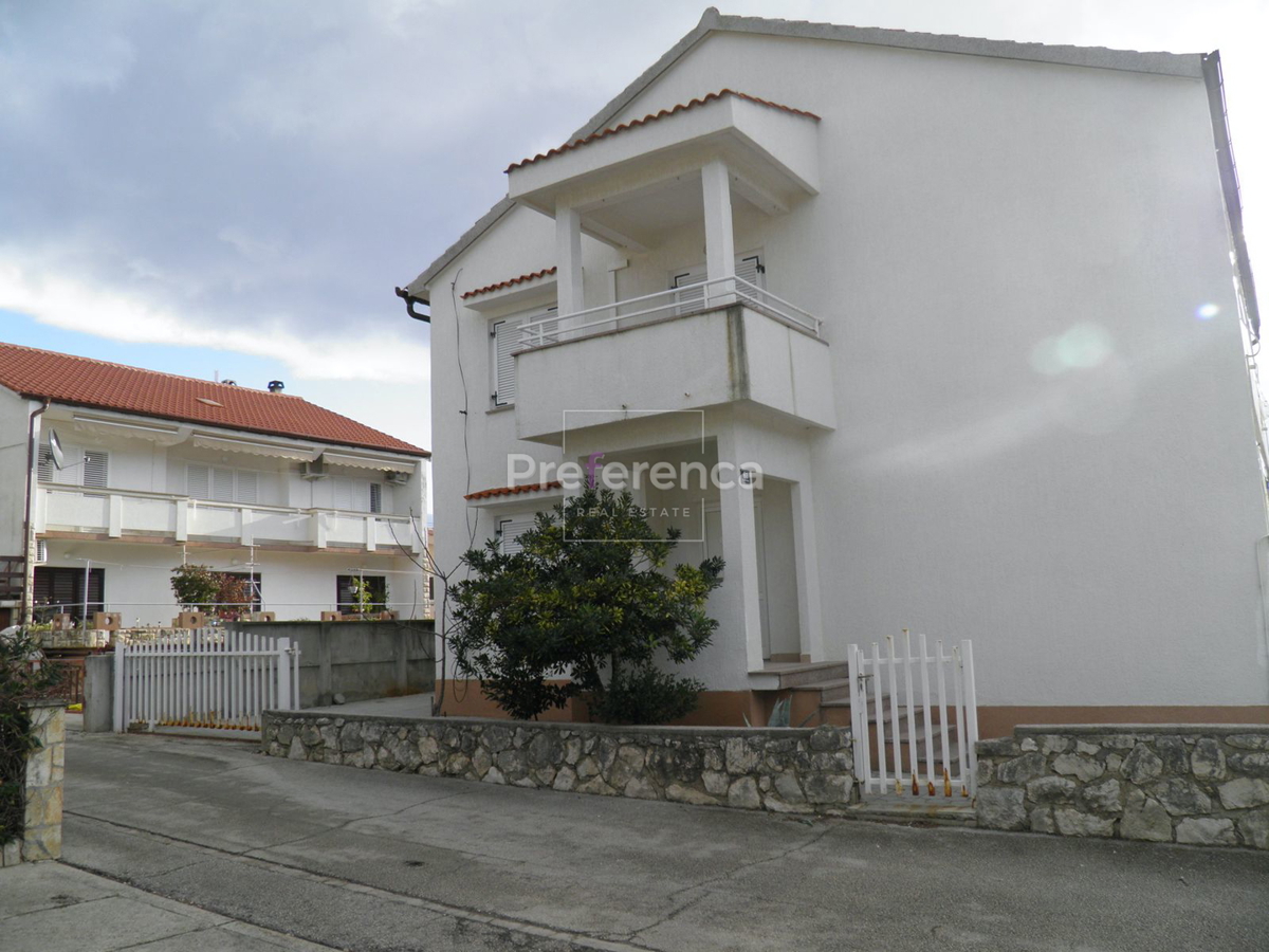 Novalja - casa con 4 appartamenti