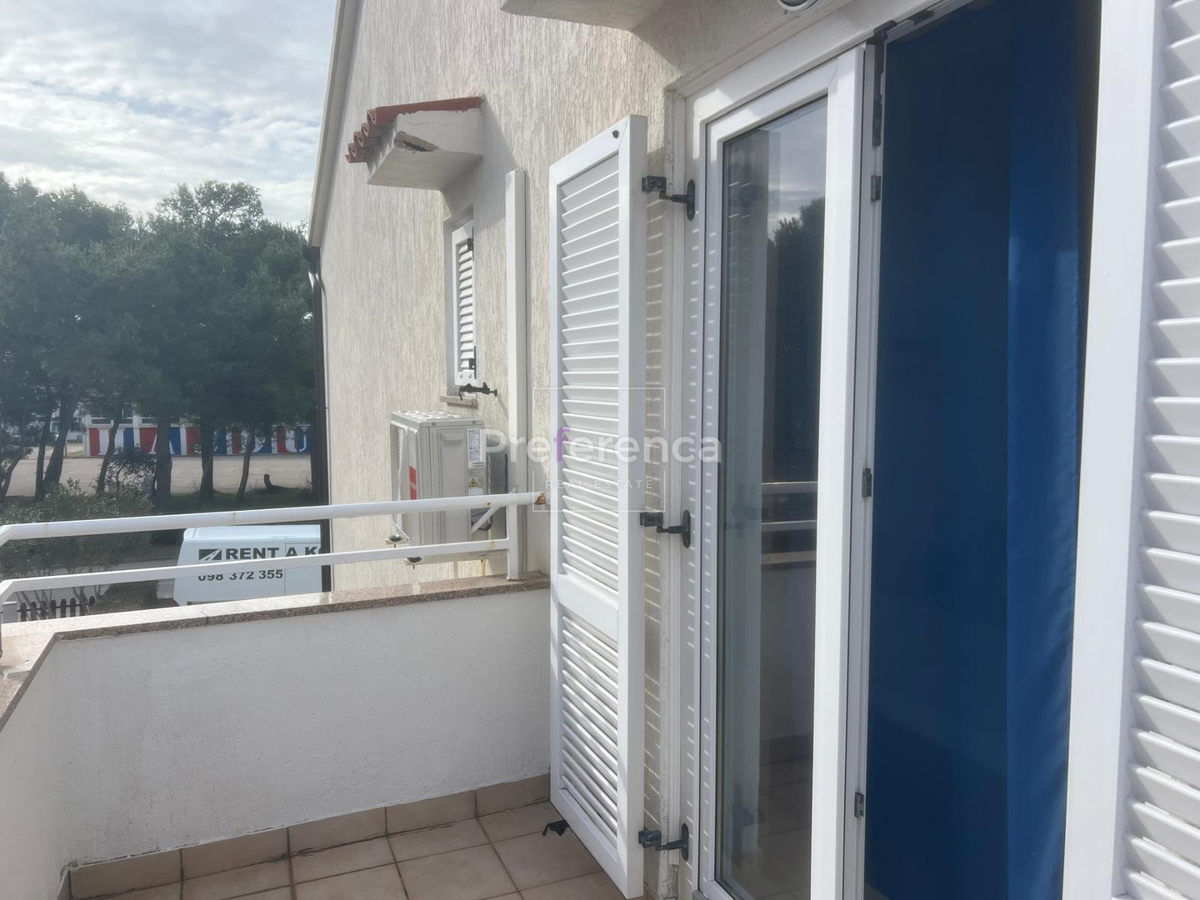 Novalja - casa con 4 appartamenti