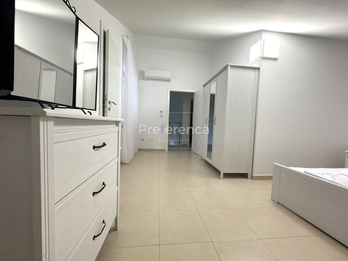 Novalja - appartamento su due piani con una vista splendida