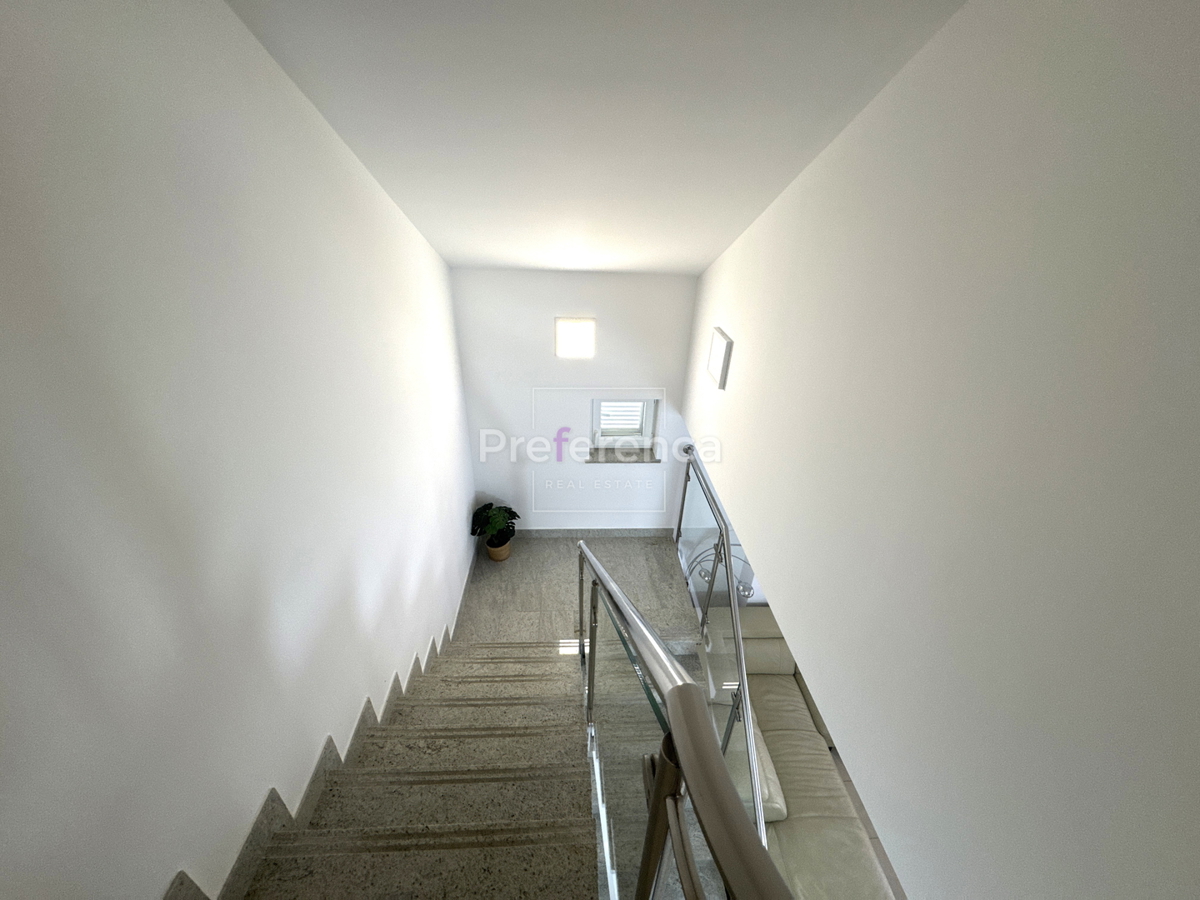 Novalja - appartamento su due piani con una vista splendida