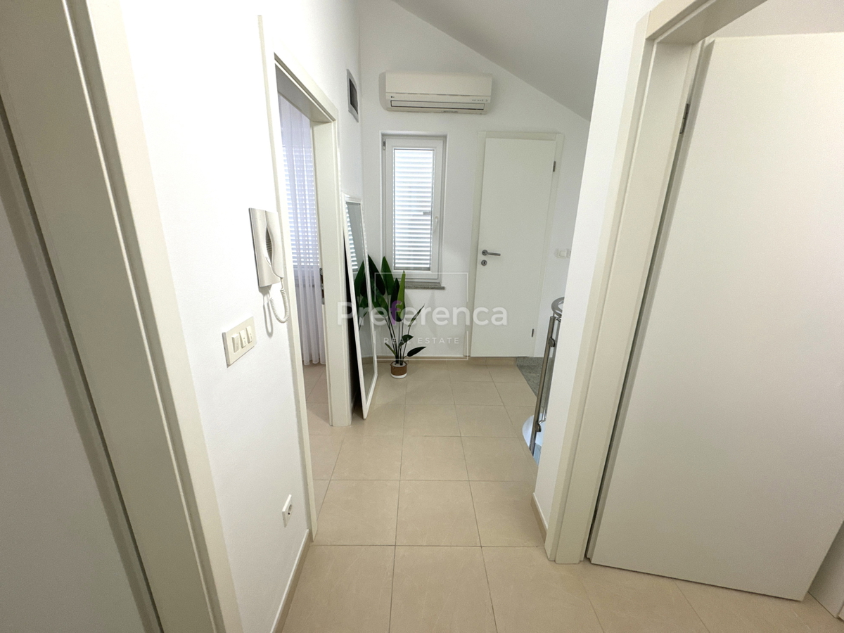 Novalja - appartamento su due piani con una vista splendida