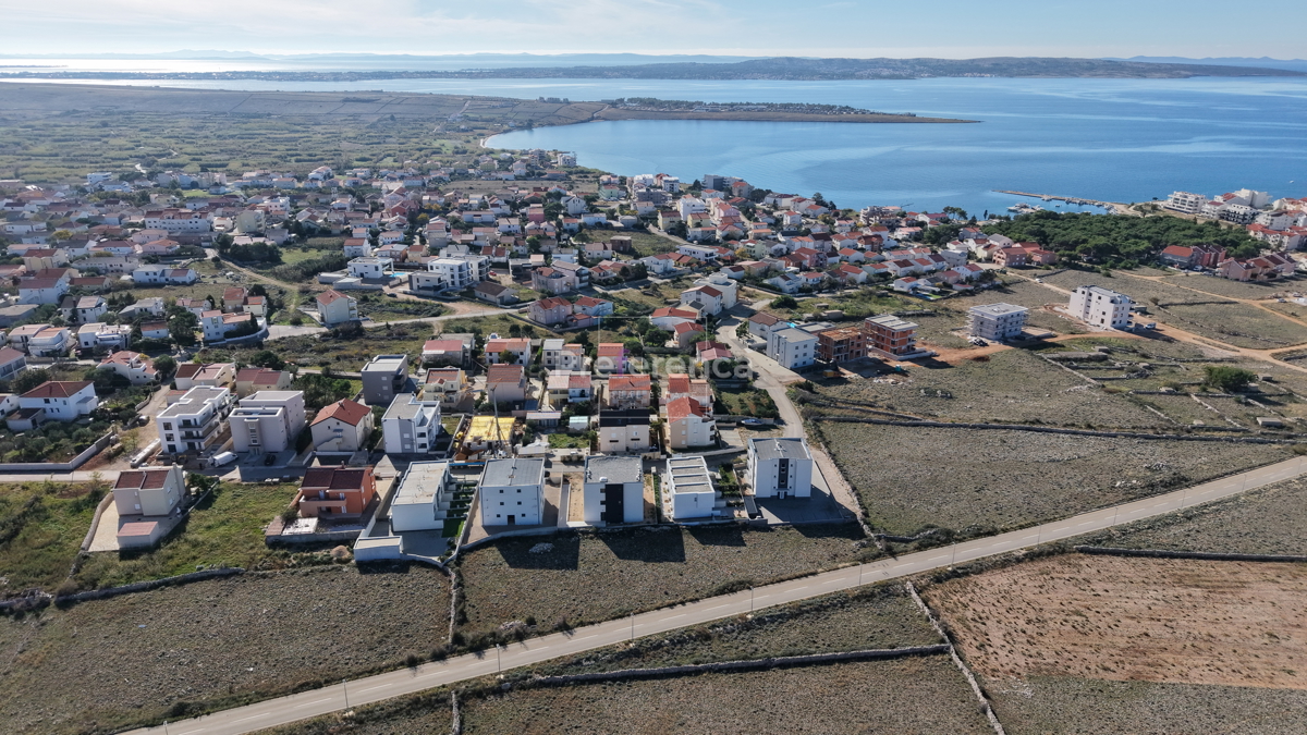 Povljana - terreno edificabile di 731m2