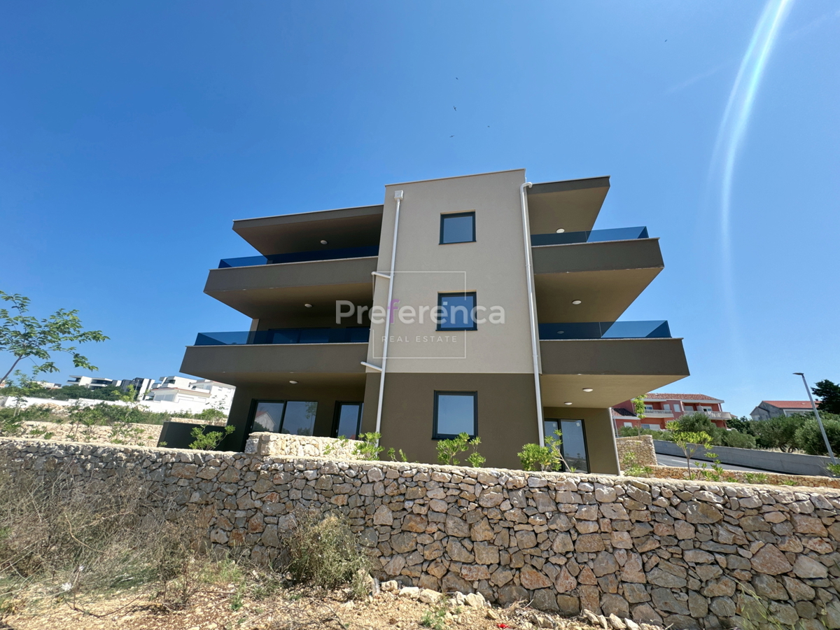 Novalja - appartamento al primo piano con vista sul mare