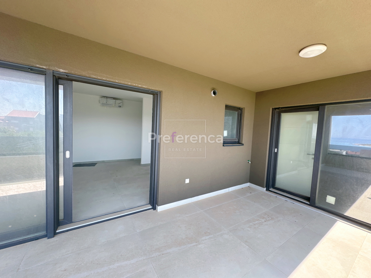 Novalja - appartamento al primo piano con vista sul mare